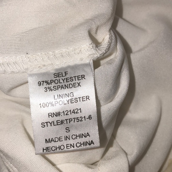 Ellison size small white crochet lace summer short - Picture 6 of 6